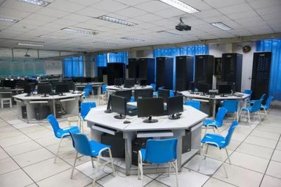 探索网络工程的奥秘 电子信息工程学院的专业视角